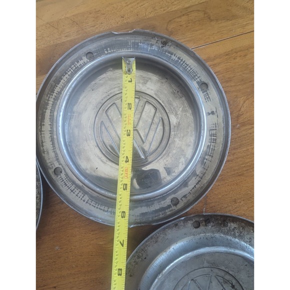 VW Trim Rings AND Hubcaps. 6 Trim Rings & 5 Hubcaps. Rings = 321.601.155.BYDM - Picture 12 of 16